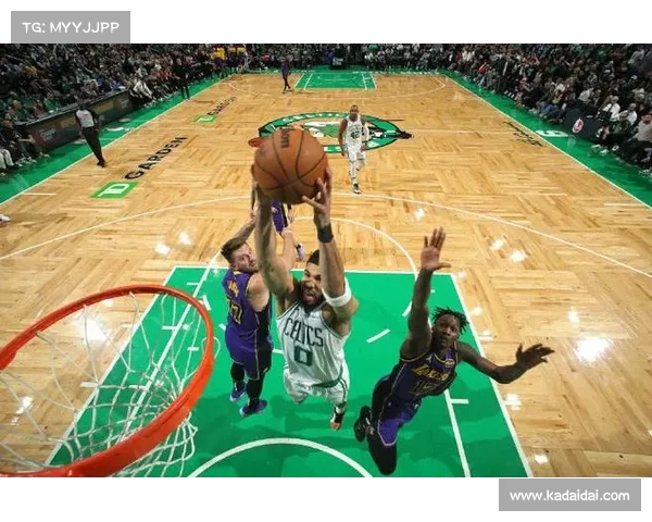 凯尔特人打破对手防守,关键时刻获胜 凯尔特人打破对手防守,关键时刻获胜