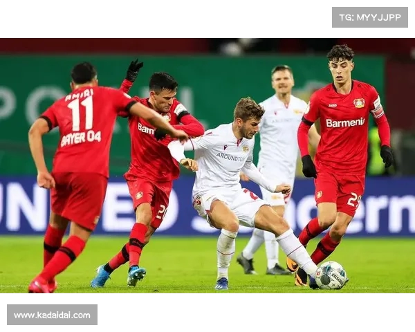 拜仁展示深厚的战术功底